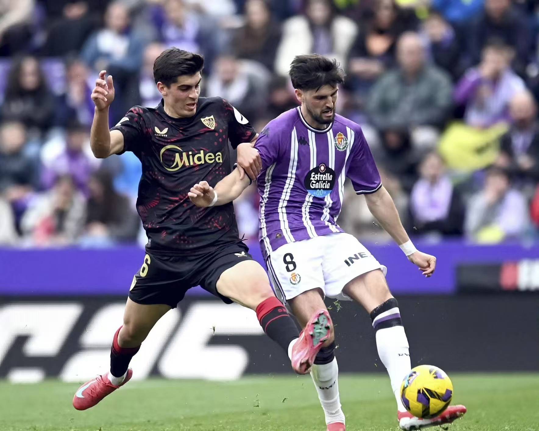 今晨体能课后，塞维利亚复出首秀备战欧联，悬念犹存，身体对抗强度拉满的简单介绍-Kaiyun APP