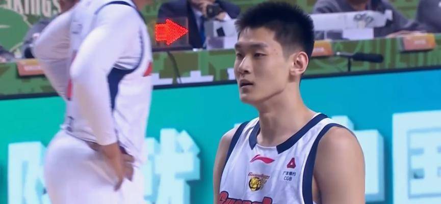 窗口期CBA季后赛焦点战；孟菲斯灰熊豪取连胜；信心回归；年轻球员得到机会的简单介绍-开云体育